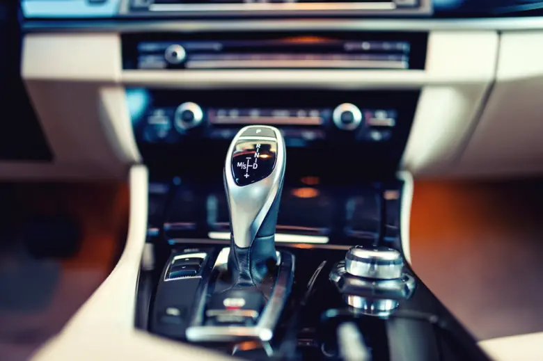 Automatic gear shifter