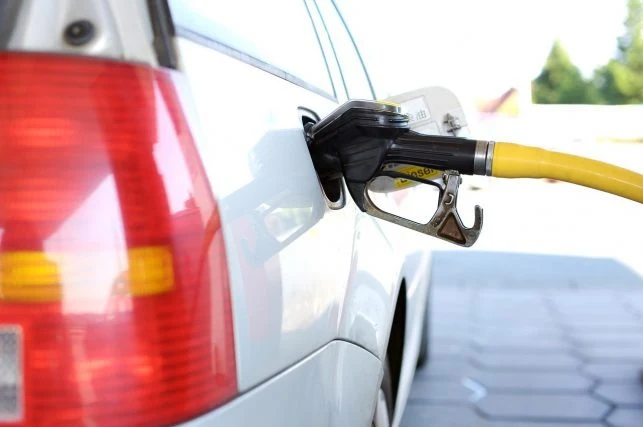 Benzínová čerpadla v dieselovém voze - riziko pro motor.