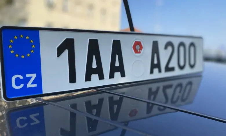 Česká registrační značka na autě pro ověření taxi registrace
