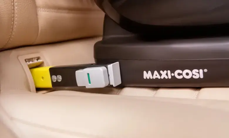 Zapojení Isofixu na přední sedadlo pomocí konektoru značky Maxi-Cosi.