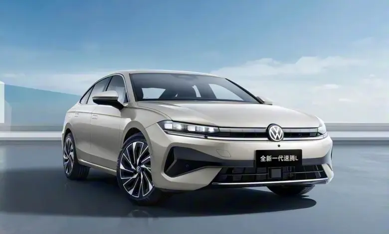 Modrý VW Limuzína na čistém pozadí