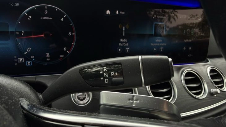 Gear selector lever