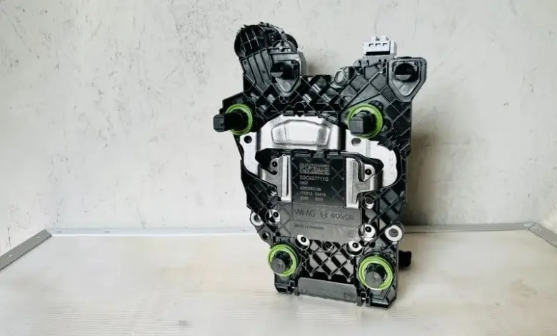 Elektronická jednotka převodovky DSG DQ381 s logem Bosch.