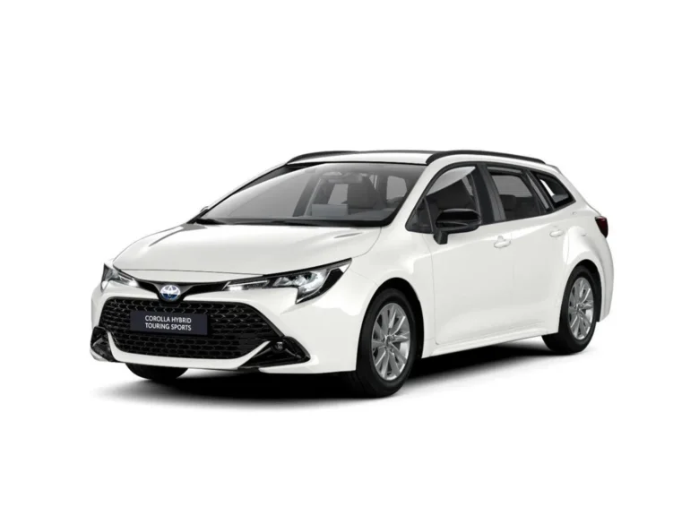 Bílá Toyota Corolla Hybrid Touring Sports na bílém pozadí.