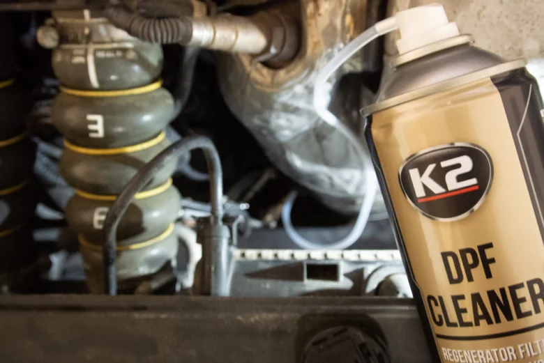 K2 čistič filtru pevných částic u motorového prostoru
